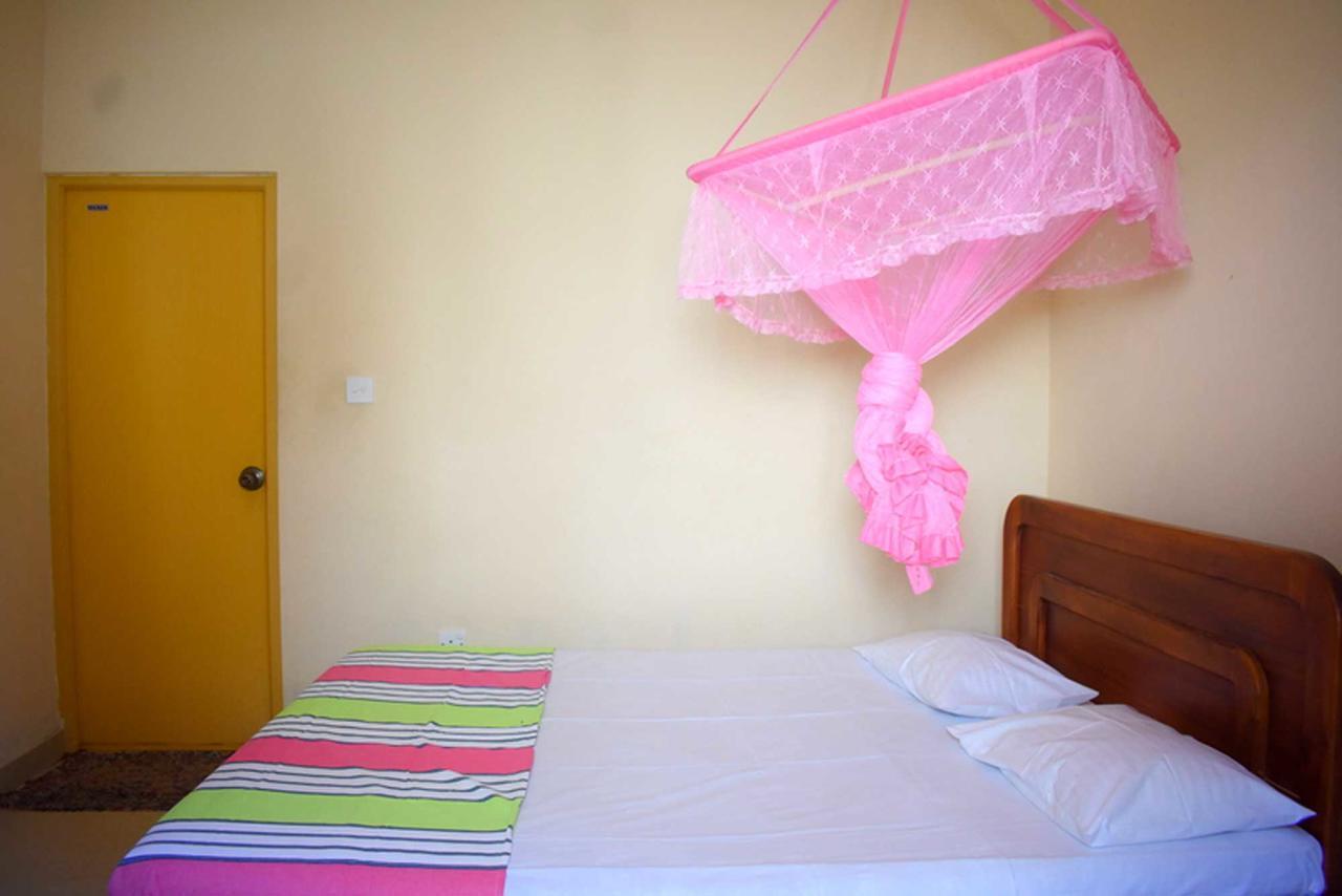 Yaswi Guest House Passikudah Exterior photo